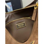 2025年早春新品入荷 PRADA  バッグ  3工場