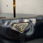 2025年早春新品入荷 PRADA  バッグ  3工場