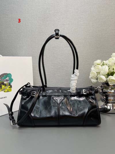 2025年早春新品入荷 PRADA  バッグ  3工場