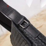 2025年早春新品入荷 Bottega Veneta   バッグの男性 3工場