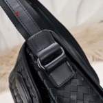 2025年早春新品入荷 Bottega Veneta  バッグの男性 3工場