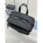 2025年早春新品入荷 PRADA  バッグの男性 3工場