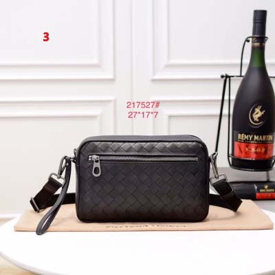 2025年早春新品入荷 Bottega Veneta   バ...