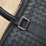 2025年早春新品入荷Bottega Veneta バッグの男性 3工場