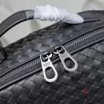 2025年早春新品入荷Bottega Veneta バッグの男性 3工場