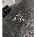 2025年早春新品入荷PRADA   バッグ 3工場