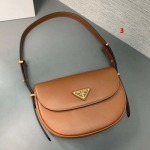 2025年早春新品入荷PRADA バッグ 3工場