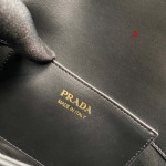 2025年早春新品入荷PRADA バッグ 3工場