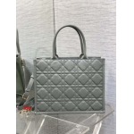 2025年早春高品質新品入荷 ディオール TOTE バッグ XIU工場