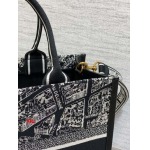 2025年早春高品質新品入荷 ディオール TOTE バッグ XIU工場