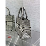 2025年早春高品質新品入荷 ディオール TOTE バッグ XIU工場