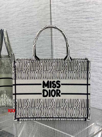 2025年早春高品質新品入荷 ディオール TOTE バッグ ...