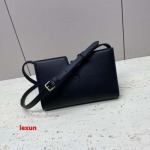 2025年早春原版復刻 新品入荷 CELINE 本革 バッグ xiu工場