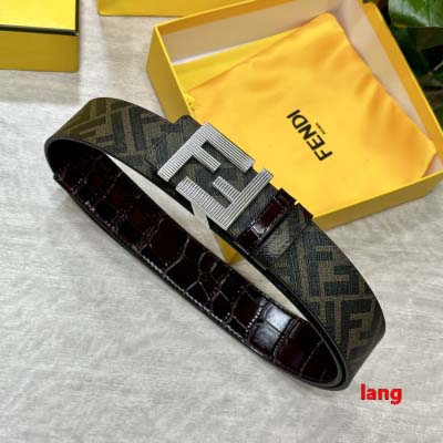 2025年早春新品入荷 FENDI 本革 ベルト LANG工...