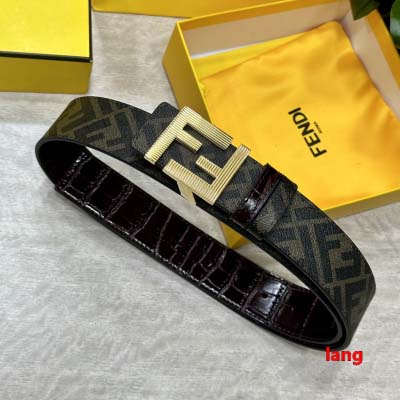 2025年早春新品入荷 FENDI 本革 ベルト LANG工...