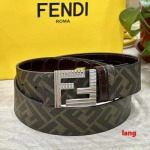 2025年早春新品入荷 FENDI 本革 ベルト LANG工場