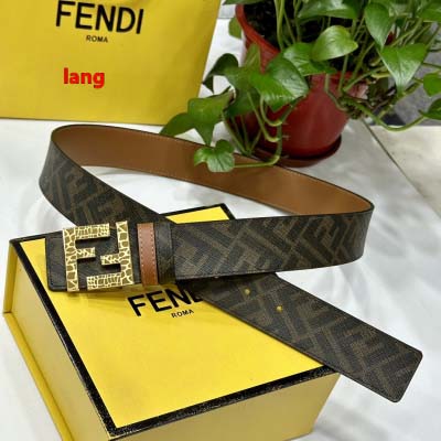 2025年早春新品入荷 FENDI  本革 ベルト LANG...