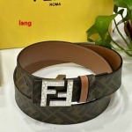 2025年早春新品入荷 FENDI 本革 ベルト LANG工場