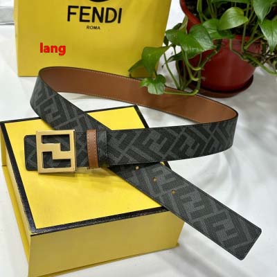 2025年早春新品入荷 FENDI  本革 ベルト LANG...