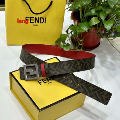 2025年早春新品入荷FENDI  本革 ベルト LANG工...