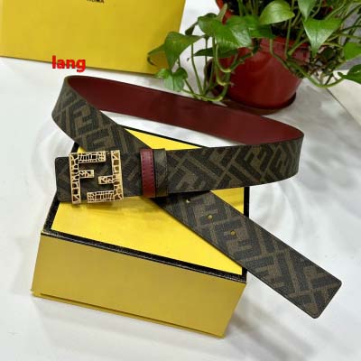 2025年早春新品入荷 FENDI  本革 ベルト LANG...