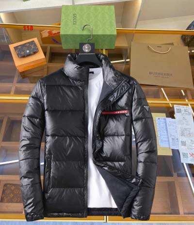 2025年1月21日早春新品入荷 PRADA ダウン綿入れの...