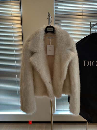 Dior定番色のエコフォックス毛シェランミンク毛毛皮