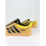 2025年1月27日新品入荷ad Bunny x adidas originals GAZELLE INDOOR Bad Bスニーカー/ランニングシューズ/カジュアルシューズ