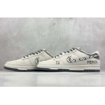 2025年1月27日新品入荷 Nike SB DuNike Low スニーカー/ランニングシューズ/カジュアルシューズ