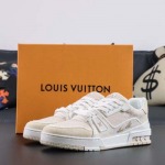 2025年1月30日新品入荷 Louis Vuitton Trainerスニーカー/ランニングシューズ/カジュアルシューズ