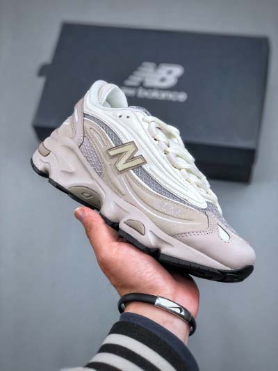 2025年1月30日新品入荷New Balance M100...