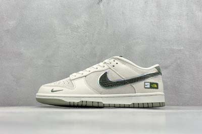 2025年1月31日新品入荷C Nk SB Dunk Low...