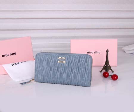 2025年2月26日新品Miumiu財布 zy工場