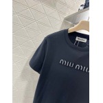 miumiu 2025新作ラウンドネックビーズ刺繍   半袖 T