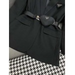 2025年2月3日新作入荷 prada- コート