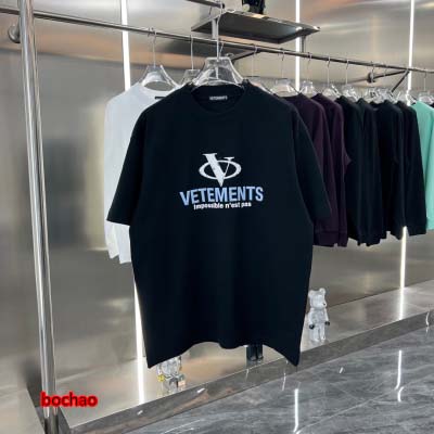 2025年2月10日 新作入荷 VETEMENTS 半袖Tシ...