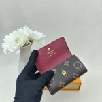 2025年2月24日早春新品M62630  SIZE:10.5x 7.0x 2.0 cm   ルイヴィトン6連キーケース zy工場
