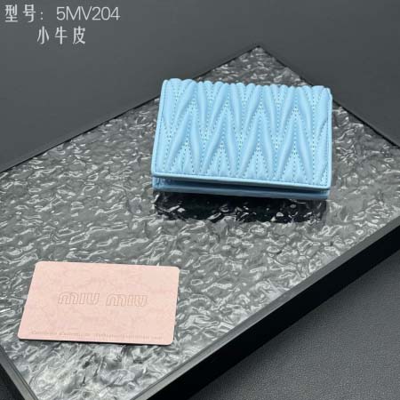 2025年3月17日新品財布Miumiu  pocket 8X10.5cm zy工場