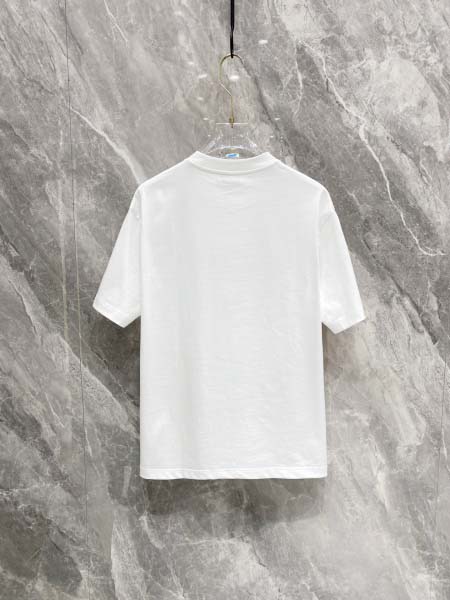 2025年4月6日入荷新作Givenchy半袖 Tシャツ高級品/LD工場