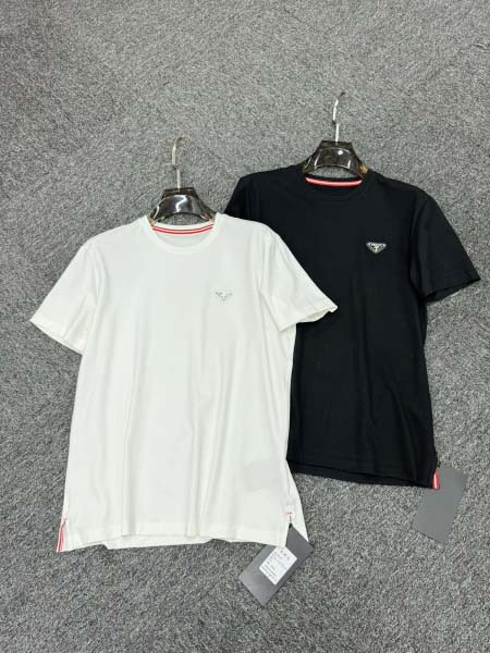 2025年5月21日入荷新作Prada半袖Tシャツ 原版复刻高級品香港の会社超厳選★入手困難/誕生日プレゼント/yinx工場