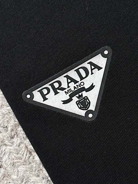 2025年5月22日入荷新作Prada半袖Tシャツ高品質/誕生日プレゼント/人気贈り物/OH工場