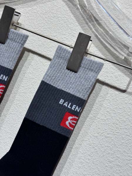 2025年5月27日入荷新作Balenciaga 長い靴下 男女兼用高品質★ファッション/誕生日プレゼント/贈り物/SD工場