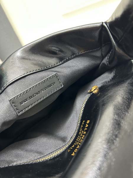 2025年5月29日入荷新作Balenciaga新作 HOBO size：24-18-10cmお安い/人気/革/バッグ/XX工場