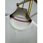 2025年5月21日入荷新作Prada半袖Tシャツ 原版复刻高級品香港の会社超厳選★入手困難/誕生日プレゼント/yinx工場