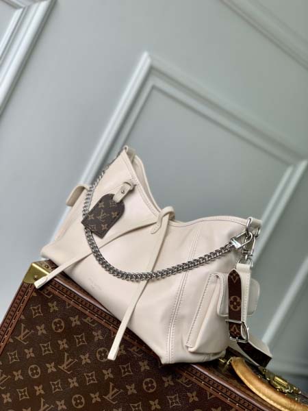 2025年6月26日入荷Louis Vuitton バッグ CarryAll Cargo :M12919:33.5CMx23CMx15CM 高品質人気の新作/誕生日プレゼント/SQ工場