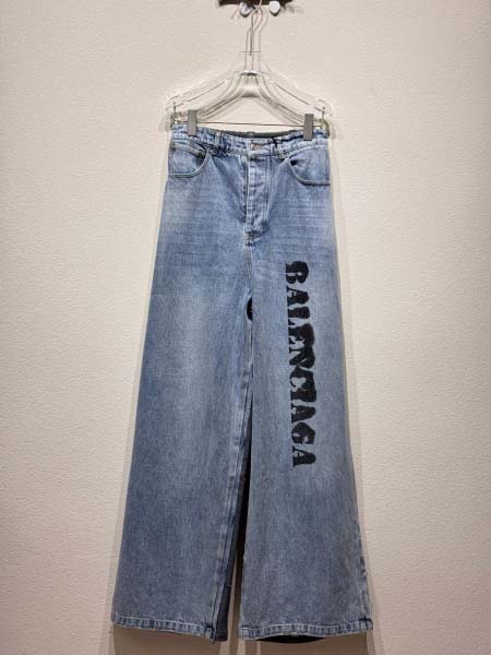 2025年6月4日入荷新作Balenciagaカーディガン高...