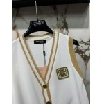 2025年6月9日入荷春夏新作Miumiu袖なしです カーディガンファッション/誕生日プレゼント/贈り物 can工場