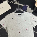 2025年6月10日入荷春夏新作Louis Vuitton半袖 Tファッション/誕生日プレゼント/贈り物 can工場