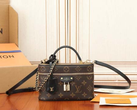 2025年6月26日Louis Vuitton バッグVan...