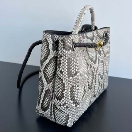 2025年7月7日入荷新作Bottega Veneta Andiamo743572    32x25x11  極品/正規品同様/人気/革/バッグ/AJ工場